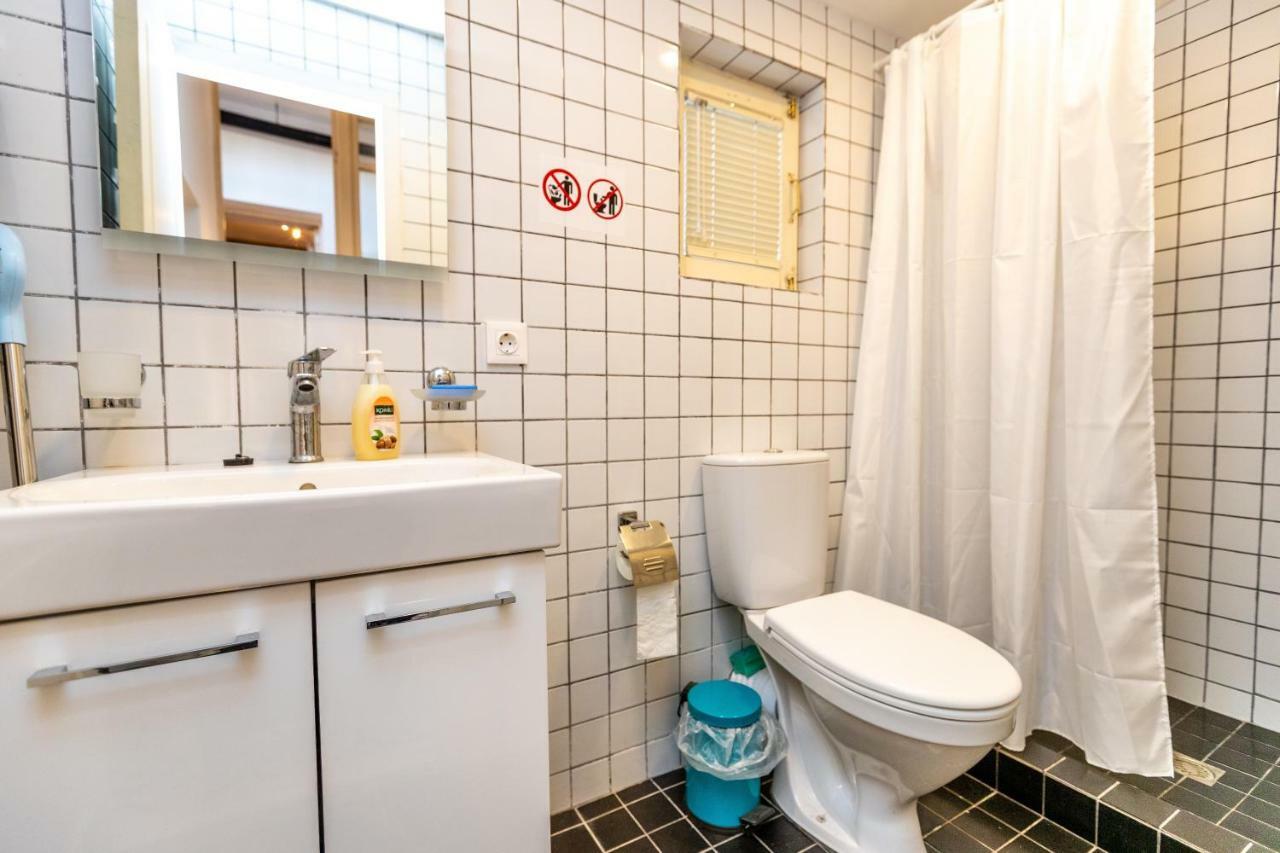 Nina' Cozy Apartment ティビリシ エクステリア 写真